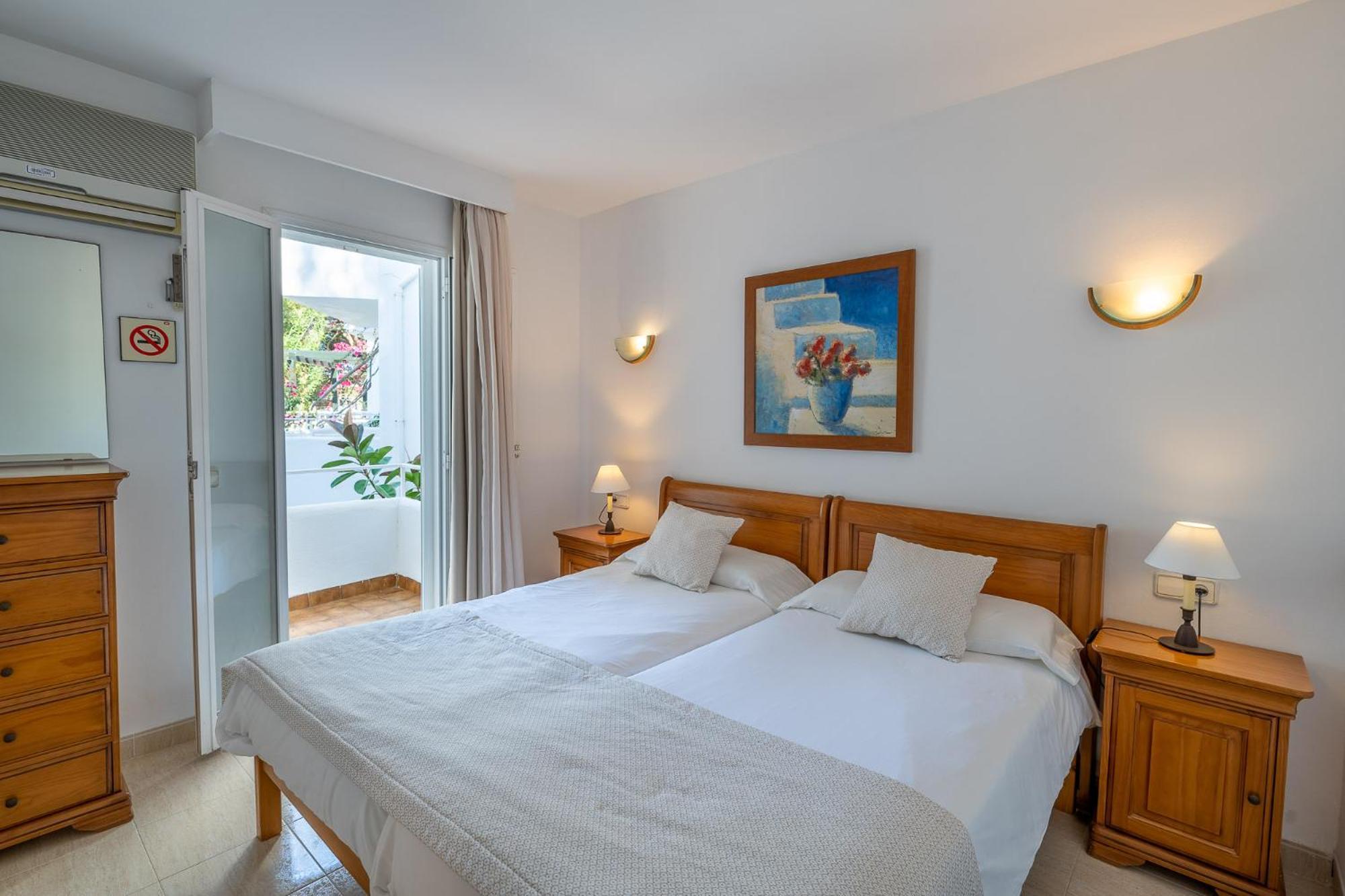 Apartamentos Los Tilos Пегера Экстерьер фото